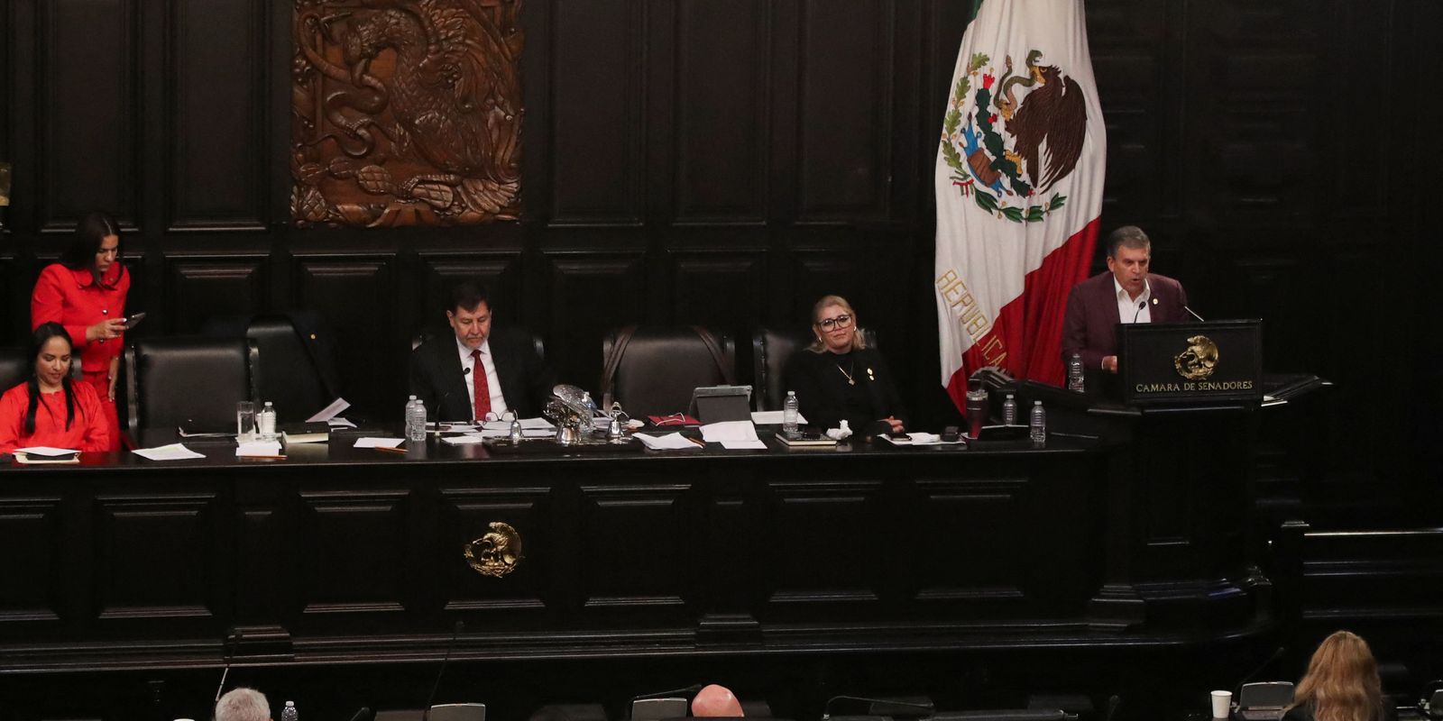 Senado do México aprova reforma judicial em vitória de López Obrador