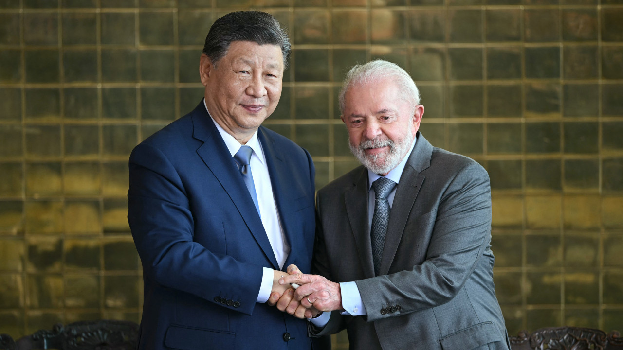 Veja presentes do líder da China, Xi Jinping, ao Brasil