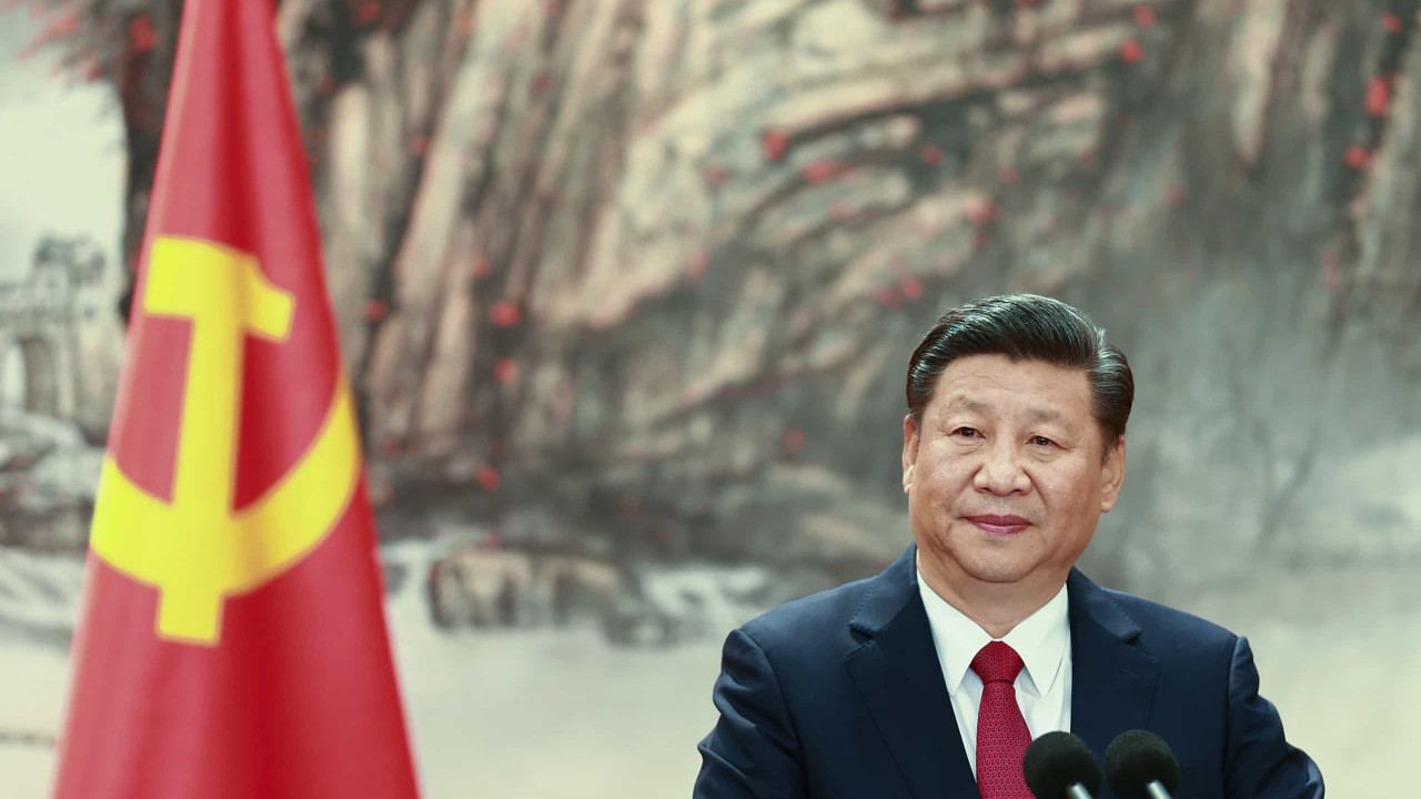 Xi retorna à China em busca de 'estabilidade social' após episódios de violência